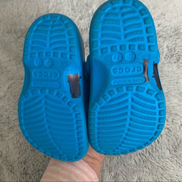 Crocs Classic kids blue clogs sz. 6 - 7 - Picture 2 of 5